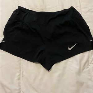 Women’s black Nike shorts size small in perfect condition